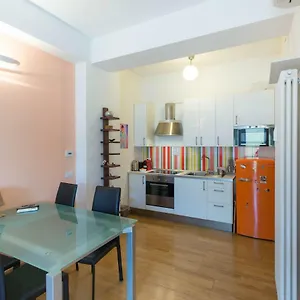 Appartement Navigli 6 Deluxe, Milan